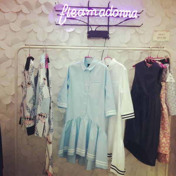 fleamadonna's tweet photo. 많은 분들 문의로... Sailor waist drop dress (화이트)3차 리오더 들어갑니다!! 😭😭 이번주 금요일부터 ^^ 문의 02-797-7826 fleamadonna@naver.com http://t.co/Fnorlf9AzO
