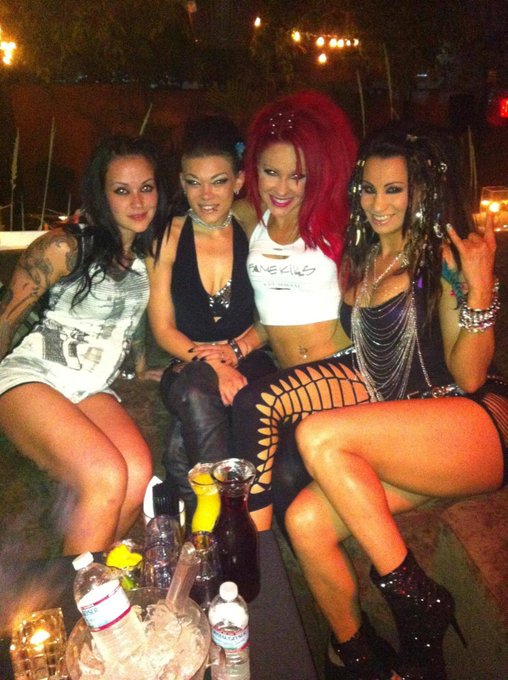 My ladies!!! http://t.co/7Zb25ZwU9J<a href="/tag/hcotw"class="tags"><span>#hcotw</span></a>