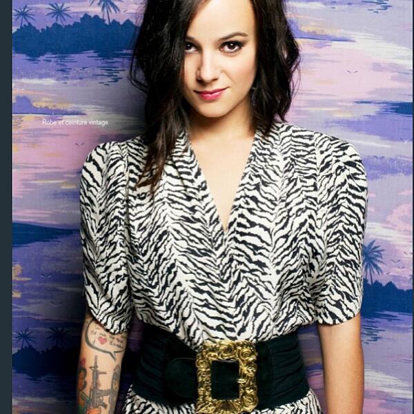 Lolita36071981's tweet image. 😜 #posemag #alizee5