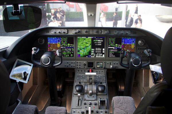 FlyingMagazine's tweet image. What airplane's cockpit are we peeking into?