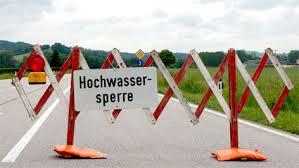 spitzmausal24ch's tweet photo. PLEASE, ASKS HELP US
WATER EVERYWHERE WATER
FLOODS IN COMPLETELY AUSTRIA
PAY-PAL-ACCOUNT:friedericke@rocketmail.com http://t.co/cao4OyIr10