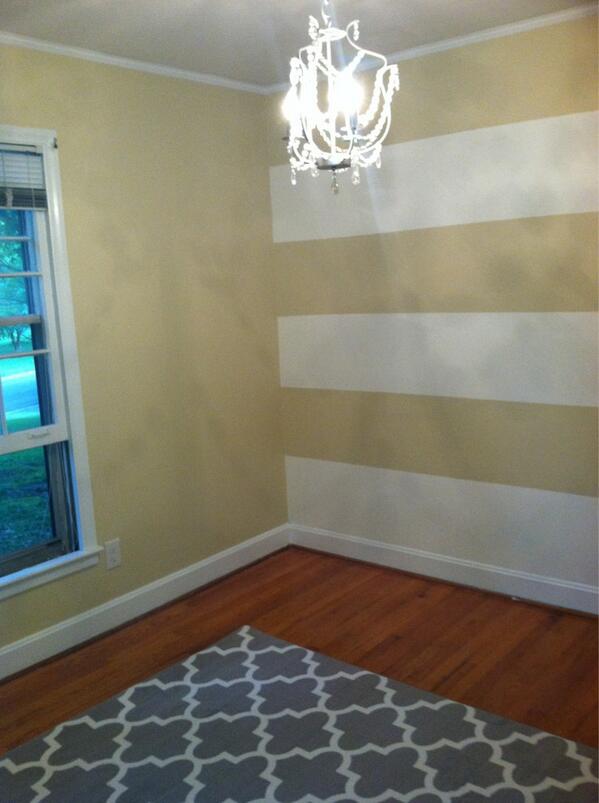 Steph_Stew's tweet photo. The nursery walls and closet are FINALLY done and we can start moving baby stuff in! Only 4 weeks to go! http://t.co/5X2XLaNWlq