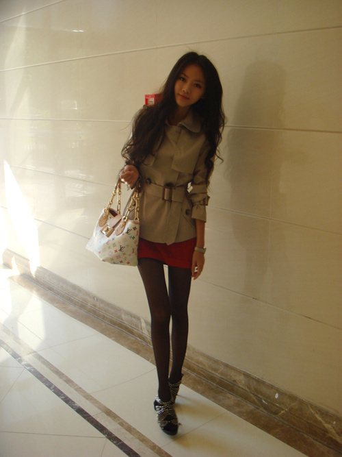 不错不错 RT @nofoghu: 求RT @zhbq: 效法阿三哥，性侵之！RT <a href="/Tin_Tse/">TIN</a>: 不錯！ RT <a href="/362227/">不愿透露姓名的王先生</a>: 扩散 RT <a href="/eddie_bye/">听说</a>: “<a href="/lvkaiwen/">L.Y.C</a> 妹子 ”