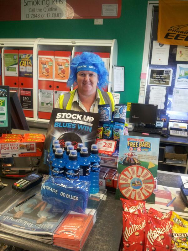 Boxheadjerry32B's tweet photo. @drewquine @_carawilliams go the blue's http://t.co/Kvt91bR3mz