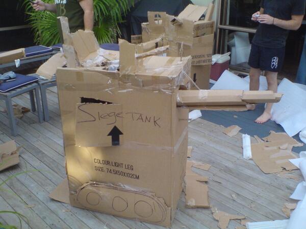 NZChive's tweet photo. @macfaulkner @theCHIVE Now that is a TANK!!!! 
#NZArmy http://t.co/3FccPZJqUC