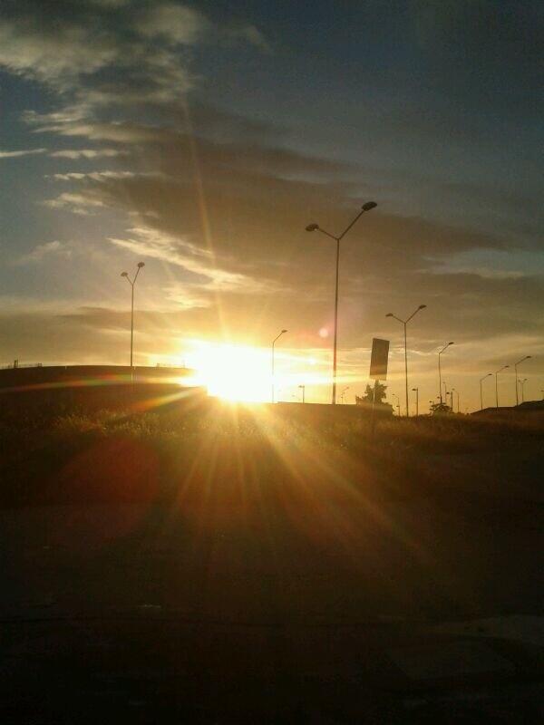 mtnobile's tweet photo. Buongiorno.....
Esci sole, esci sole............ http://t.co/7d5gc4TlW3