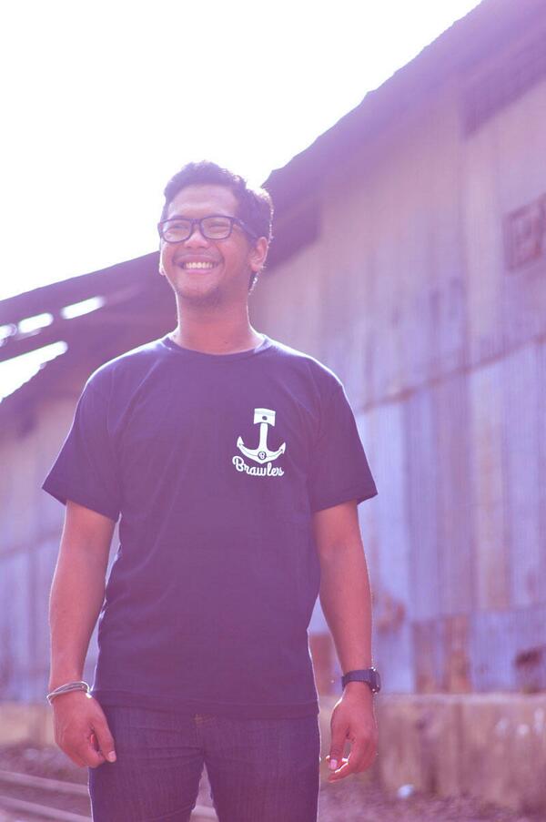 FUTURE" Black | cotton 30s | S,M,L,XL | IDR 100k