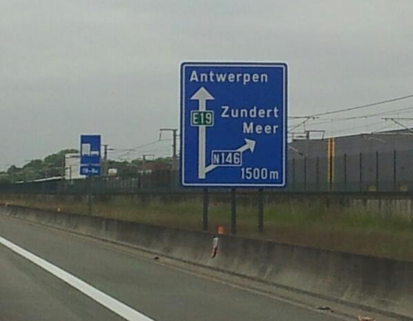 Rrscheper's tweet photo. De eerste grens is reeds verlegd! Omroep Flevoland gaat richting de top van de #Alpe d' huZes http://t.co/c3GQChyMWR