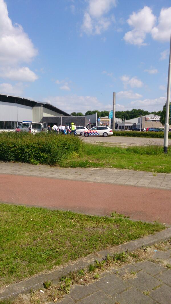 DylanBurghout's tweet photo. Rollerbank regenbeemd http://t.co/nq2AsiNuQ8