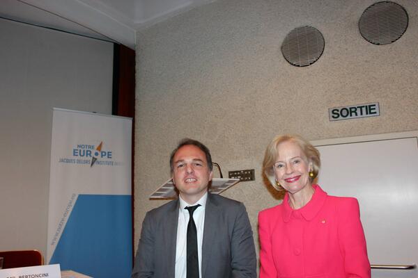 DelorsInstitute's tweet image. Our director @ybertoncini with the Governor General of Australia, #QuentinBryce, yesterday in Paris #NotreEurope