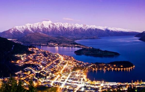 arelygrza's tweet photo. “@patibayon91: “@NaturPictures: Queenstown, South Island, Nueva Zelanda. http://t.co/kNkEvUcvzg” @tereesanz @arelygrza” me 2! Las extraño!!!