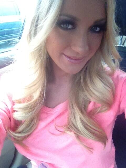 Photo: en route to set http://t.co/tV1eOWir25<a href="/tag/teamamybrooke"class="tags"><span>#teamamybrooke</span></a>