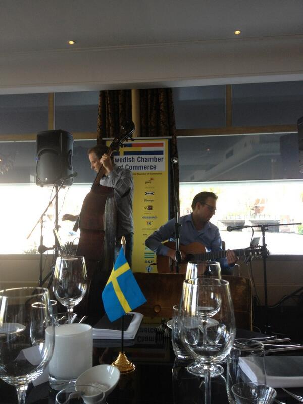 anneliezang's tweet image. Diepe concentratie bij de Swedish Chamber of Commerce. #Amsterdam #aprilinjune