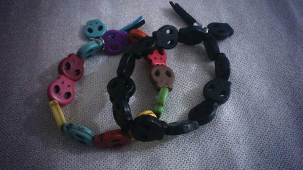 Complementoaroa's tweet image. Venga 2 x 2'50€ hay en mas colores, mirar las fotos. Solo hasta las 8:30