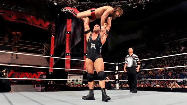 NordicChick3321's tweet image. Ryback really makes black look goooood in this picture from last night's #Raw #RybackRules  #UnleashTheRyback
