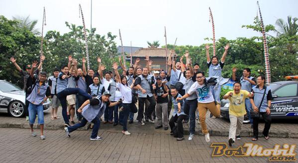 Mercedes-Benz W203 Club Indonesia : Cinta Mercy Mata Kacang >> tinyurl.com/kep99jw #BosMobil <a href="/W203INDONESIA/">W203Indonesia</a>