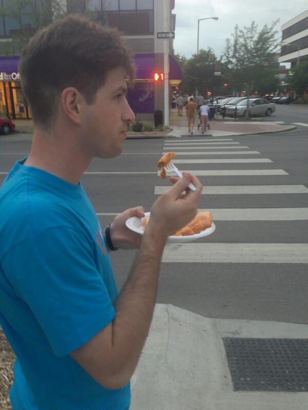 CourtneyRodgers's tweet photo. . @noluckmurphy Taking counter eating to the next level cc @themikeydonuts http://t.co/elEeSdzh4d