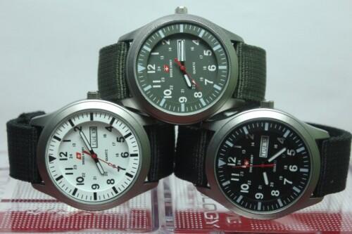 grosir_jam's tweet photo. SA Kanvas KW Super 130.000+box http://t.co/jbHPDJTM6M