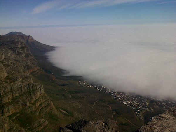 piercepersons's tweet photo. Just hanging above the clouds on Table Mountain! @Global_LEAD http://t.co/LYsfRTw28Q