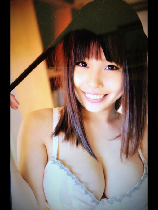 今日も笑顔で頑張ってます(*&acute;д｀*)りおんちゃんスマイル( &acute; u ` )！ http://t.co/cpVqeD3PxD