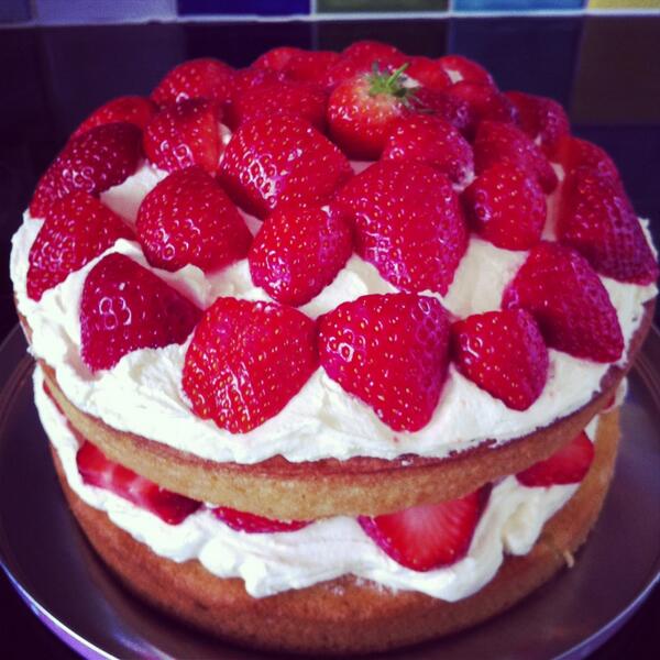 lexcy's tweet image. Done a spot of #baking this morning! #differentPic #notashamballainsight