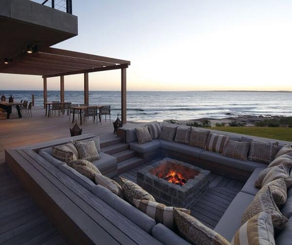 SuzyDallas's tweet photo. Happy bank holiday weekend ... we live in hope #londonproperty #firepits http://t.co/7o9HH9ogjk