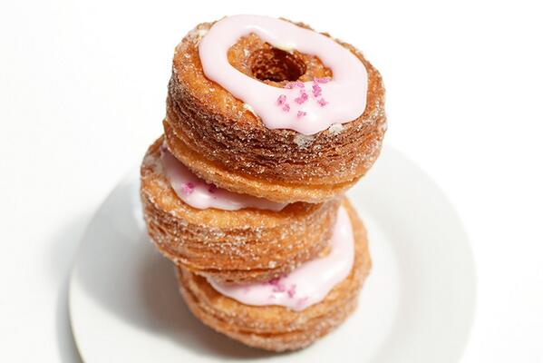 BuzzFeedFood's tweet photo. These are Cronuts. And here is everything you need to know about them: http://t.co/qSaurmBk78 http://t.co/fkM4vmGyxg