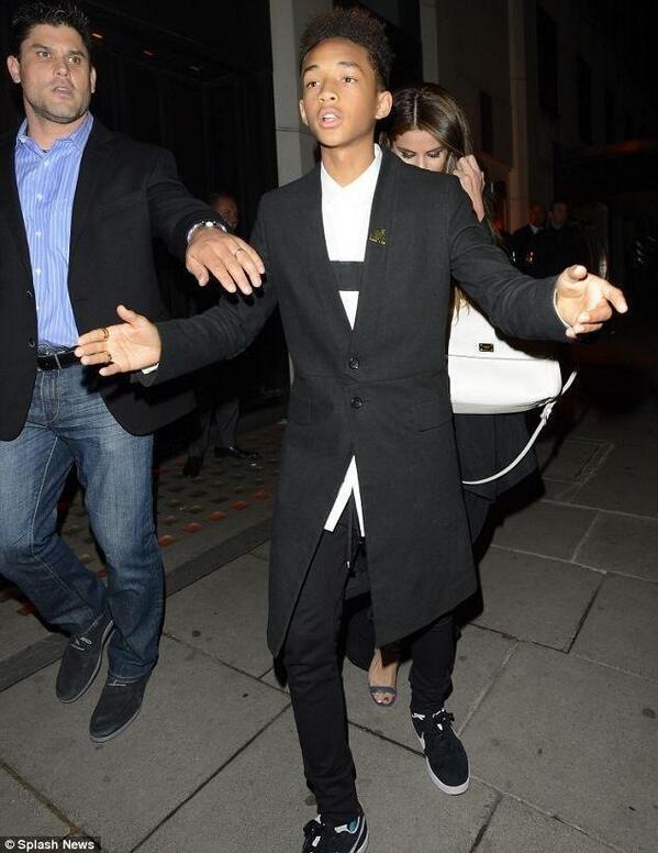 bieberalexaxo's tweet photo. so jaden and selena huh? looks like she got a new "little brother" http://t.co/0wfaLyNKfN