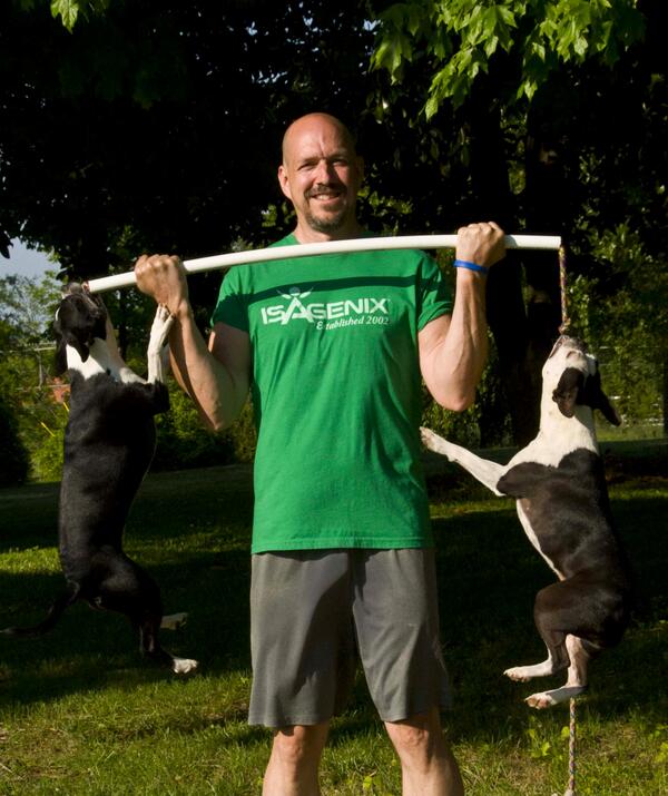WesStearns1's tweet photo. The secret to building up your biceps!........"The Boston Curl"
#IsaBody, #BroadcastIt http://t.co/QmiMctSIUq