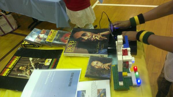 ContactKaren's tweet photo. Isaiah Jamaica display http://t.co/1UJ0QYdaBJ
