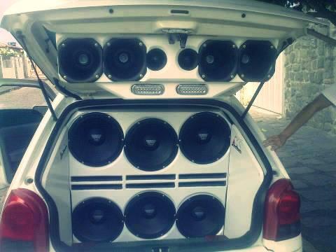 GessinhoAlves's tweet photo. Vende-se Som do @golavalanche Qualidade by: @kleysound !! (interessados falar com irmão bp @Geffimiranda) http://t.co/ORF4SMBR2j