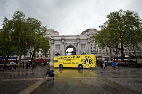 BVB's tweet photo. From Dortmund With Love. #fairytale http://t.co/6Ne9etyOYZ