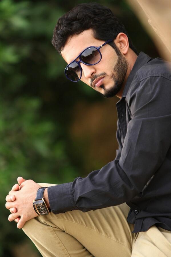 محمد النحيت On Twitter من غبت عني طاري الشوق جابك اغفى على ذكراك واصحى لذكراك تعبت احايل ضيقتي في غيابك واضحك على روحي وانا احاول انساك Http T Co A7cszwc3kv