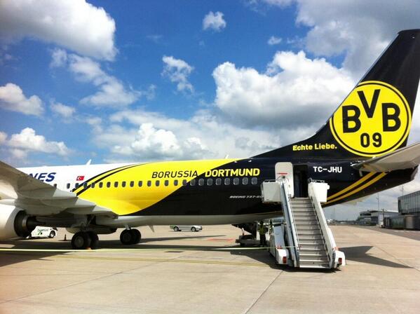 El avión del Borussia Dortmund (foto)