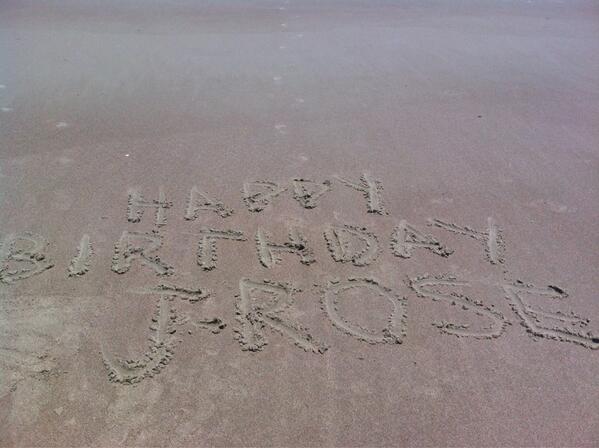 huff_lauren's tweet photo. Happy birthday to one heck of a roommate! @jennirosedumas http://t.co/kNQN7DH9M0
