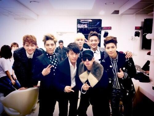 peonicf's tweet photo. #5YearsWithSHINee http://t.co/mMYCxpjDwO