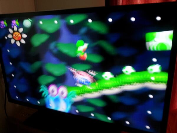 S_Venn's tweet photo. Playinn yoshi's story.. #oldschool http://t.co/jXqvbZM2BC