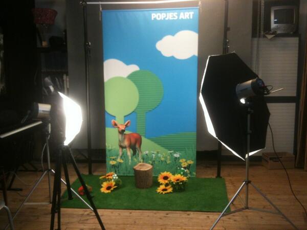 maaikevanesch1's tweet image. Opbouw in volle gang. Mini festival: UDA Festum. Zondag vanaf 12 uur vrouwe Udasingel lent. Nijmegen- Noord