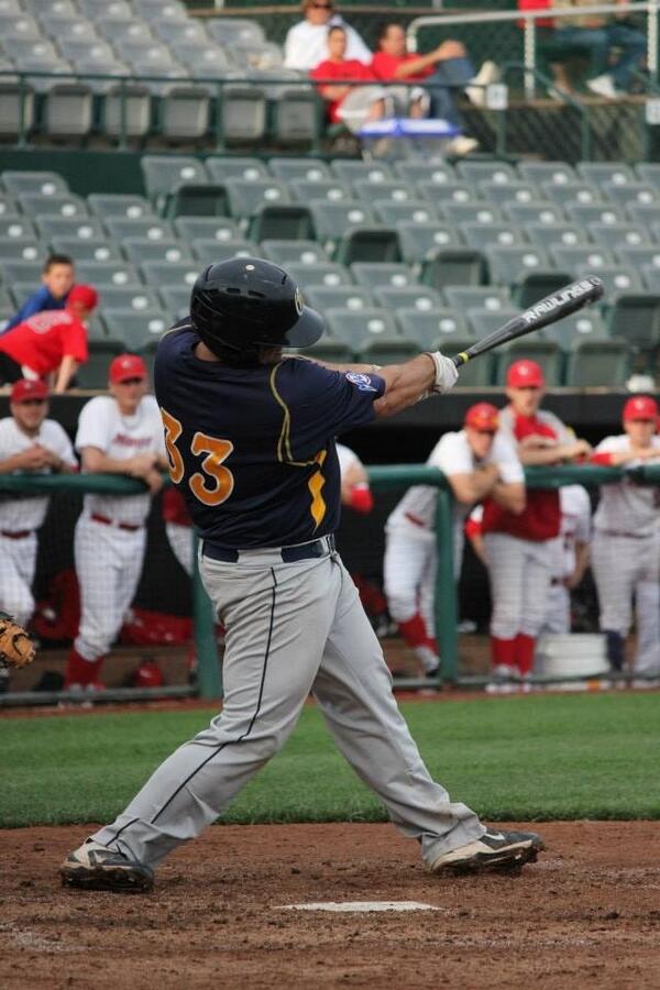 velobsb's tweet image. Nice swing @JimmyLupps33 #kneedrive