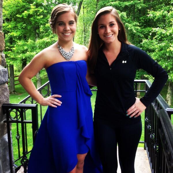 marisarudewatts's tweet photo. @MelRose_94 is headed to her senior prom! Can't believe melly moo is all grown up! http://t.co/uAqx86ri61