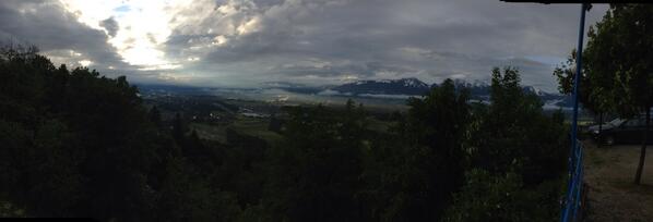oktriglav's tweet photo. Kdo pravi da je danes deževno?! http://t.co/bhFg2zluXU