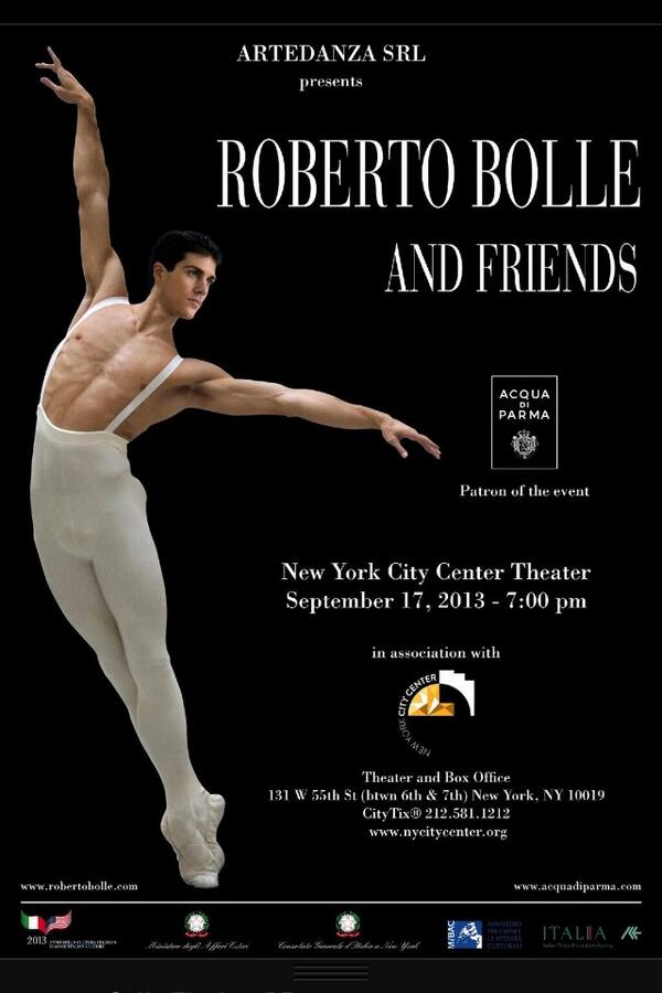RobertoBolle's tweet photo. September 17
#NYCC 
#RobertoBolle&amp;Friends http://t.co/ysOUkd4v84