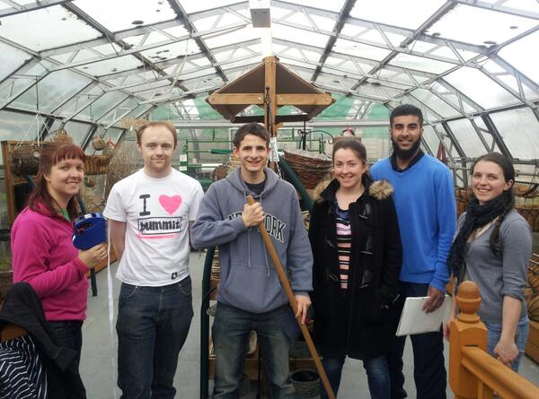 PrincesParkGC's tweet photo. Today we had an amazing group who came to Princes Park to do a task as part of a team building exercise. Great day! http://t.co/AMzavDsZB3