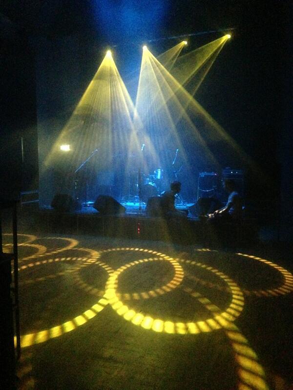 HotelIndiaUk's tweet photo. The stage is set... http://t.co/tuqmSmcF6C
