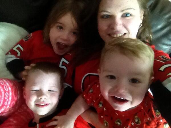 kelsieneil's tweet photo. We are ready to support our team! Go Sens Go! #WeBelieve #SensArmy #Neil25 http://t.co/wCX1fKGtUb