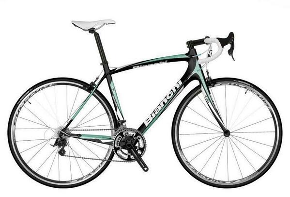 wilfred107's tweet photo. Met deze @Bianchi_NL ga ik 5 juni 4x de Alpe beklimmen voor @alpedhuzes. http://t.co/QqaeBa80c2