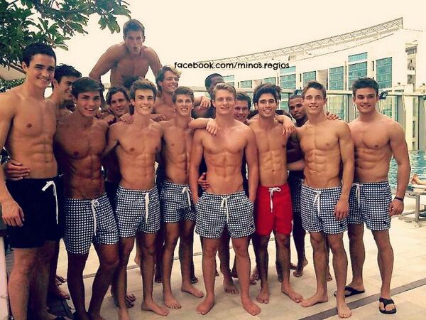 Какие девушки нравятся мужчинам фото. Этого многие парни которые. Этого многие парни которые. Напряженный пацан. Напряженный парень.