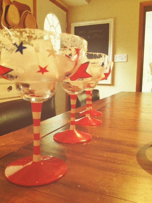 mannix_kate's tweet photo. First happy hour of the season!! #bb2013 #wheresbjorn?? http://t.co/CMbX4dut6T