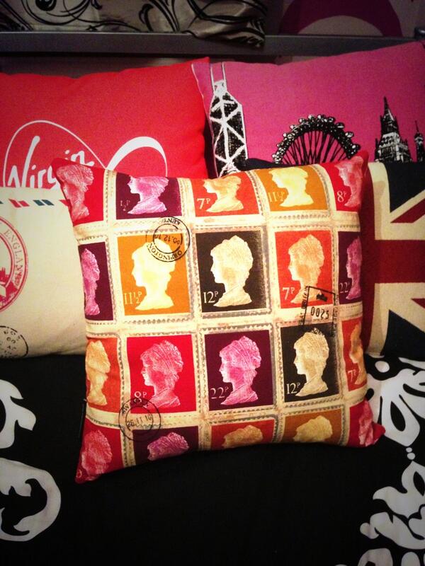 l3479s's tweet image. my gorgeous new stamp cushion from @JanetCushionbox in @IdealHome_Scot thanx @kmak79 it looks fab!! 😃😃😃