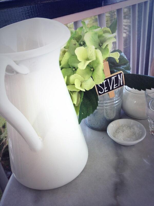 JadeDemnar's tweet photo. @hamptonshome for #brunch #saturday http://t.co/MWKjhegxzA